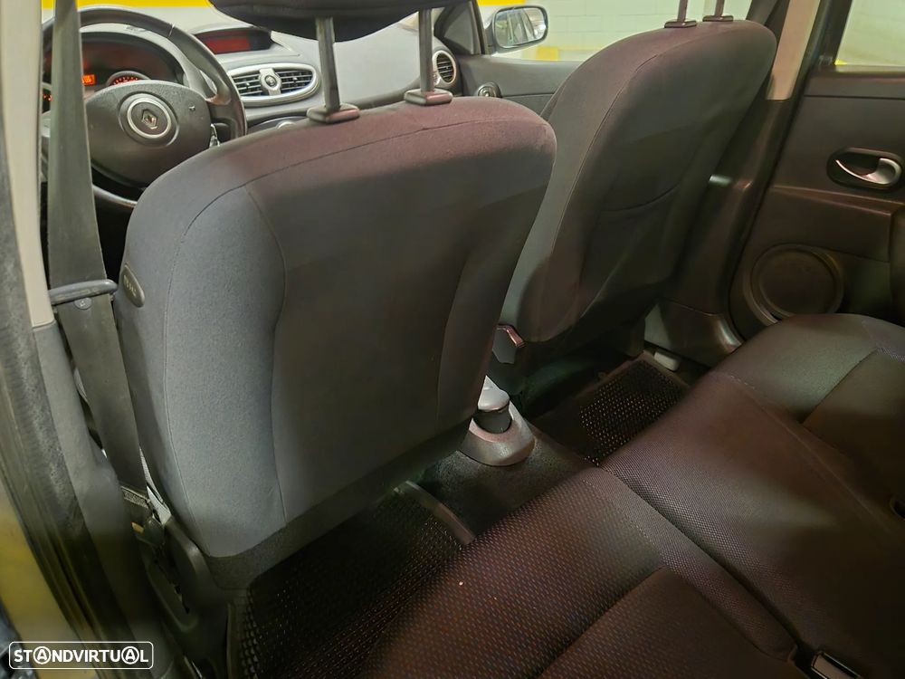 Renault Clio 1.2 16V Dynamique - 17