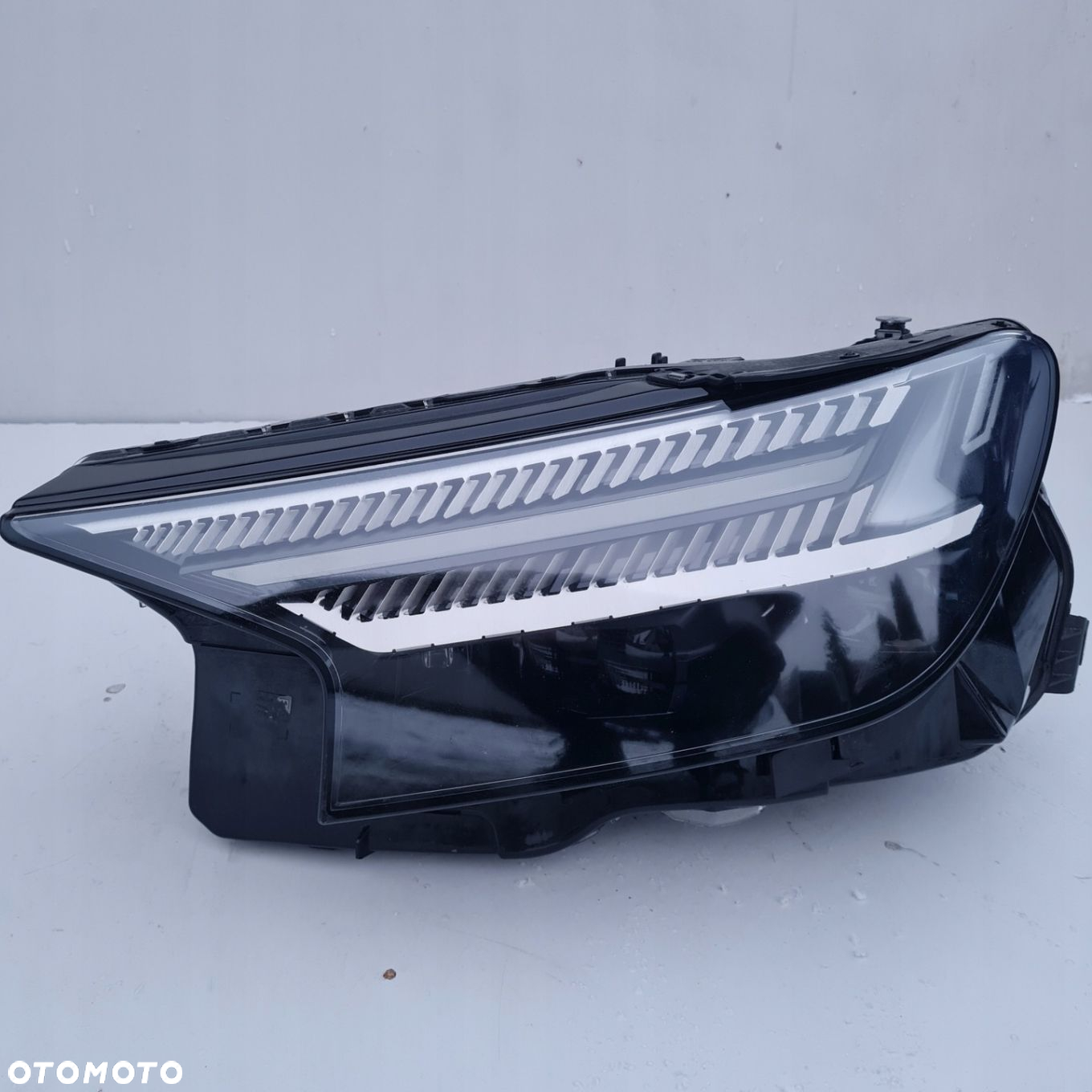 LAMPA LEWA PRZEDNIA PRZÓD AUDI Q4 E-TRON FULL LED MATRIX 89A 89A941035 - 2