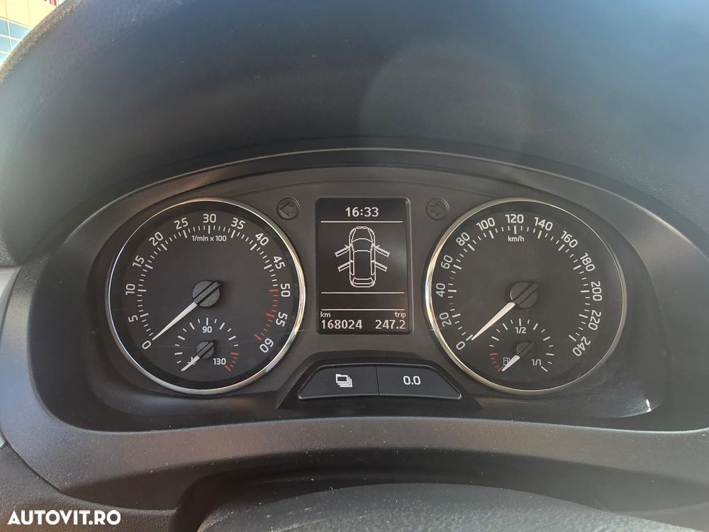 Skoda RAPID 1.6 TDI Active - 6