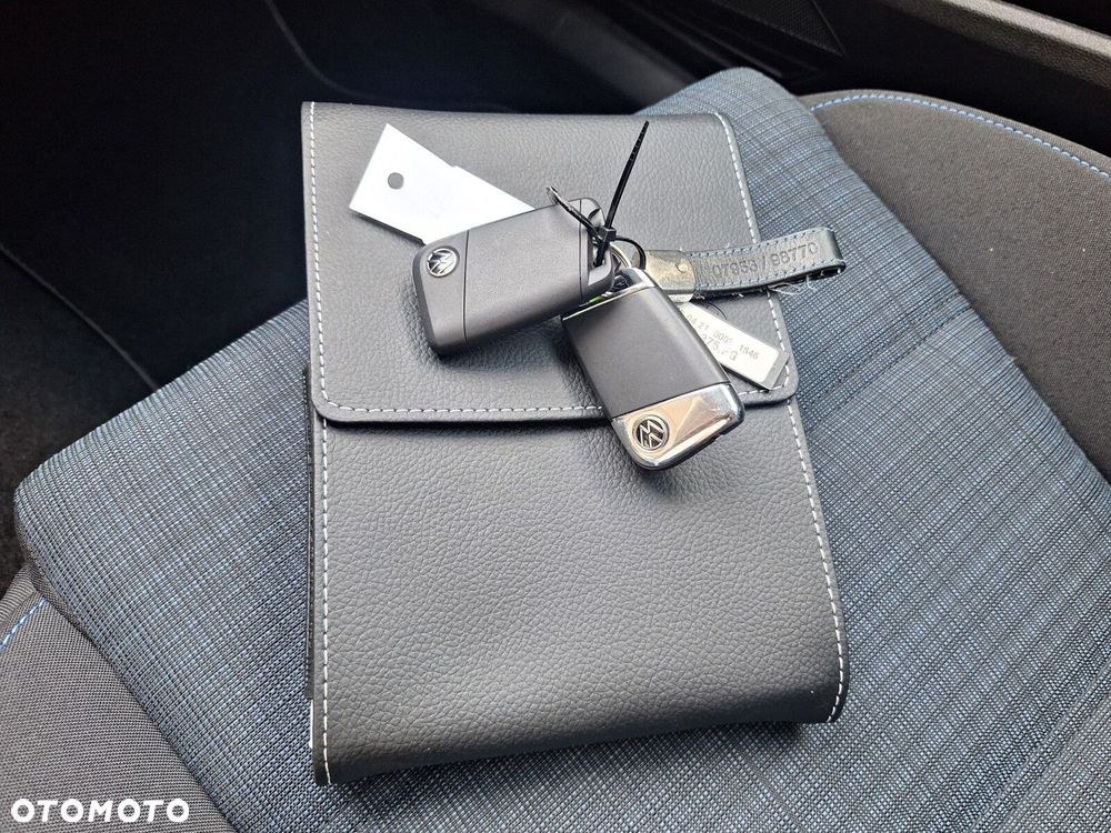 Volkswagen Passat Variant - 38