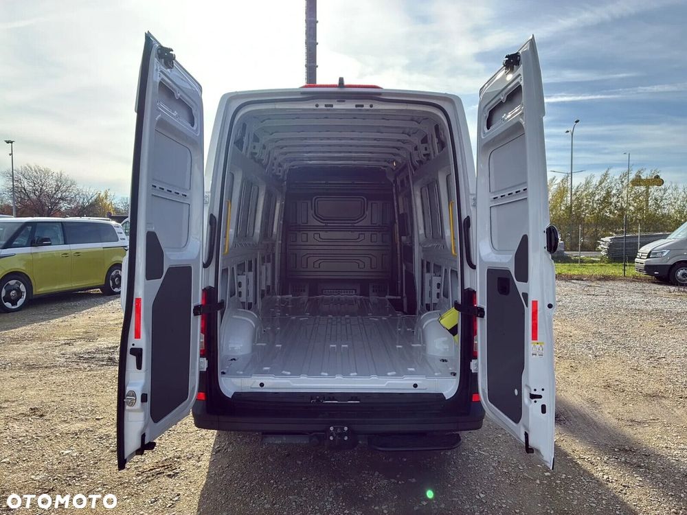 Volkswagen Crafter 35 Furgon L4H3, 2.0BiTDI 177KM, 4490mm, Wysoki dach, r.o. 4490 - 11