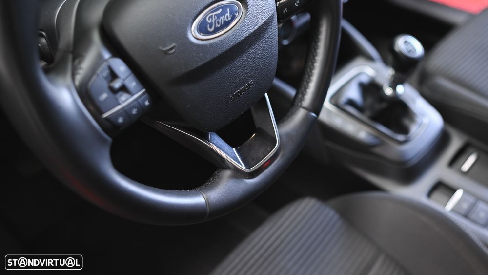 Ford Focus 1.5 TDCi EcoBlue Titanium - 40