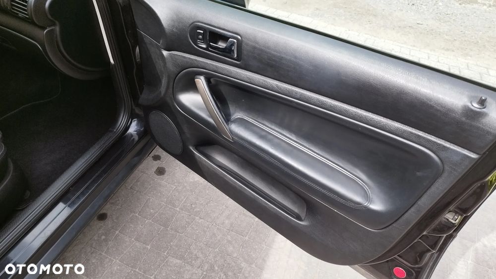 Volkswagen Passat 1.8T Highline - 11