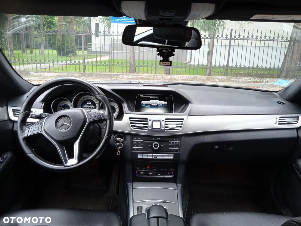 Mercedes-Benz Klasa E - 12