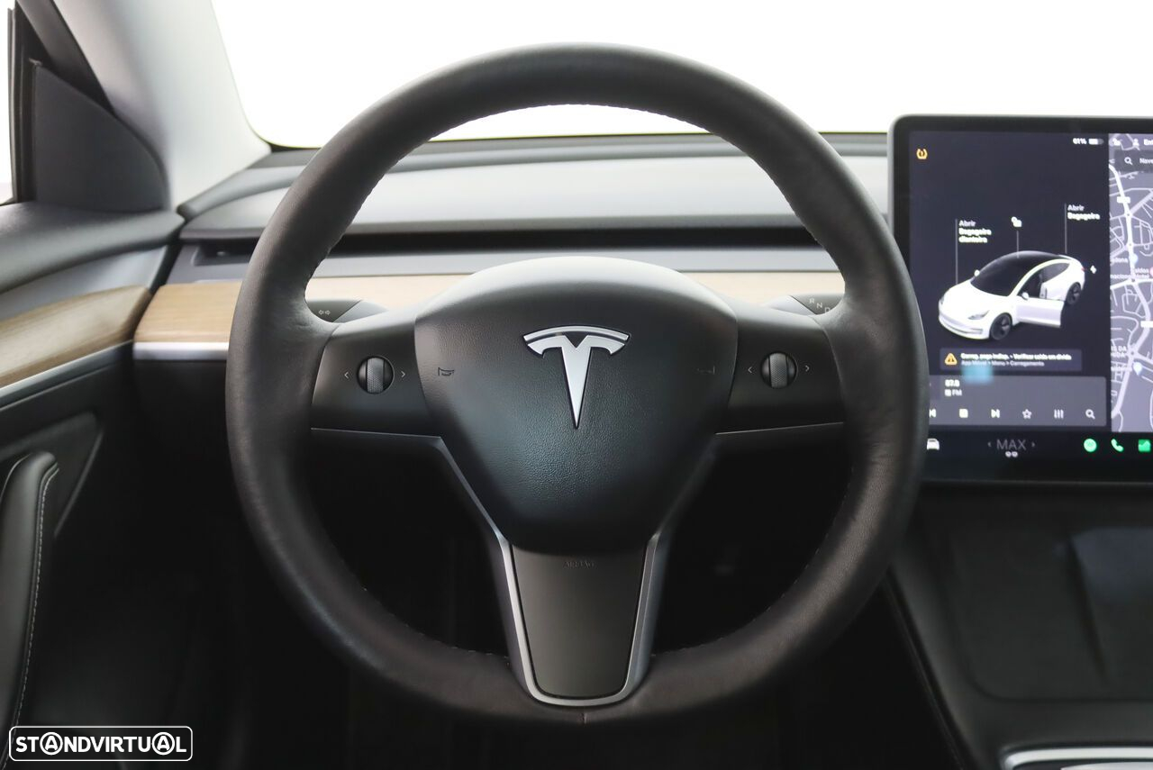Tesla Model 3 - 11