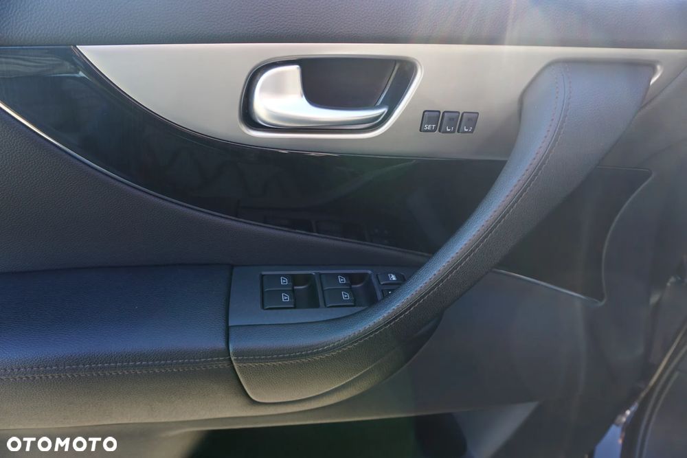 Infiniti FX FX30d S Premium - 22