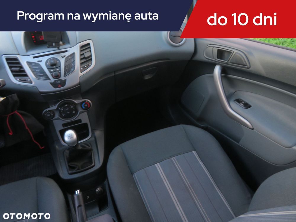 Ford Fiesta - 10