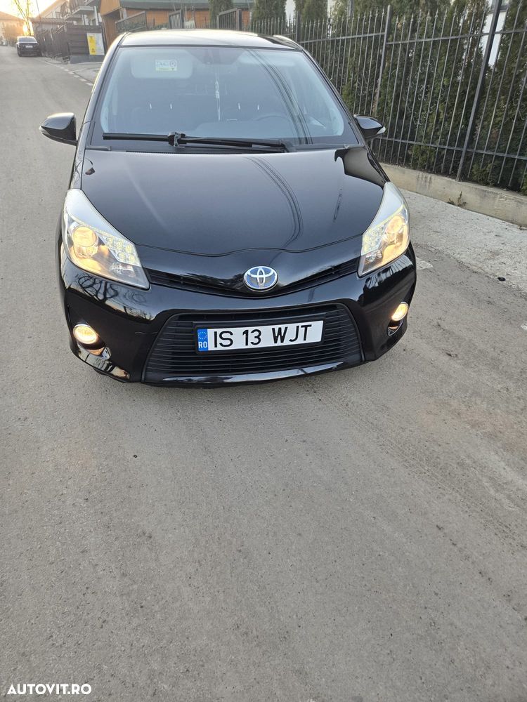 Toyota Yaris - 10
