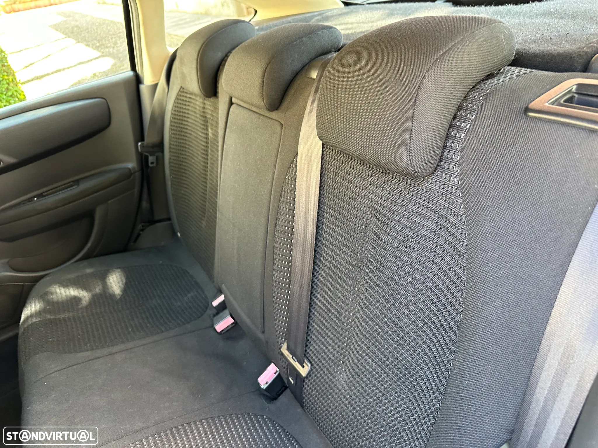 Citroën C4 1.6 HDi VTR Pack Airdream - 19