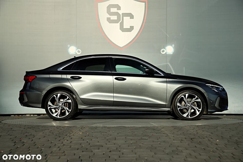 Audi A3 Limousine 35 TFSI Sport S tronic - 12