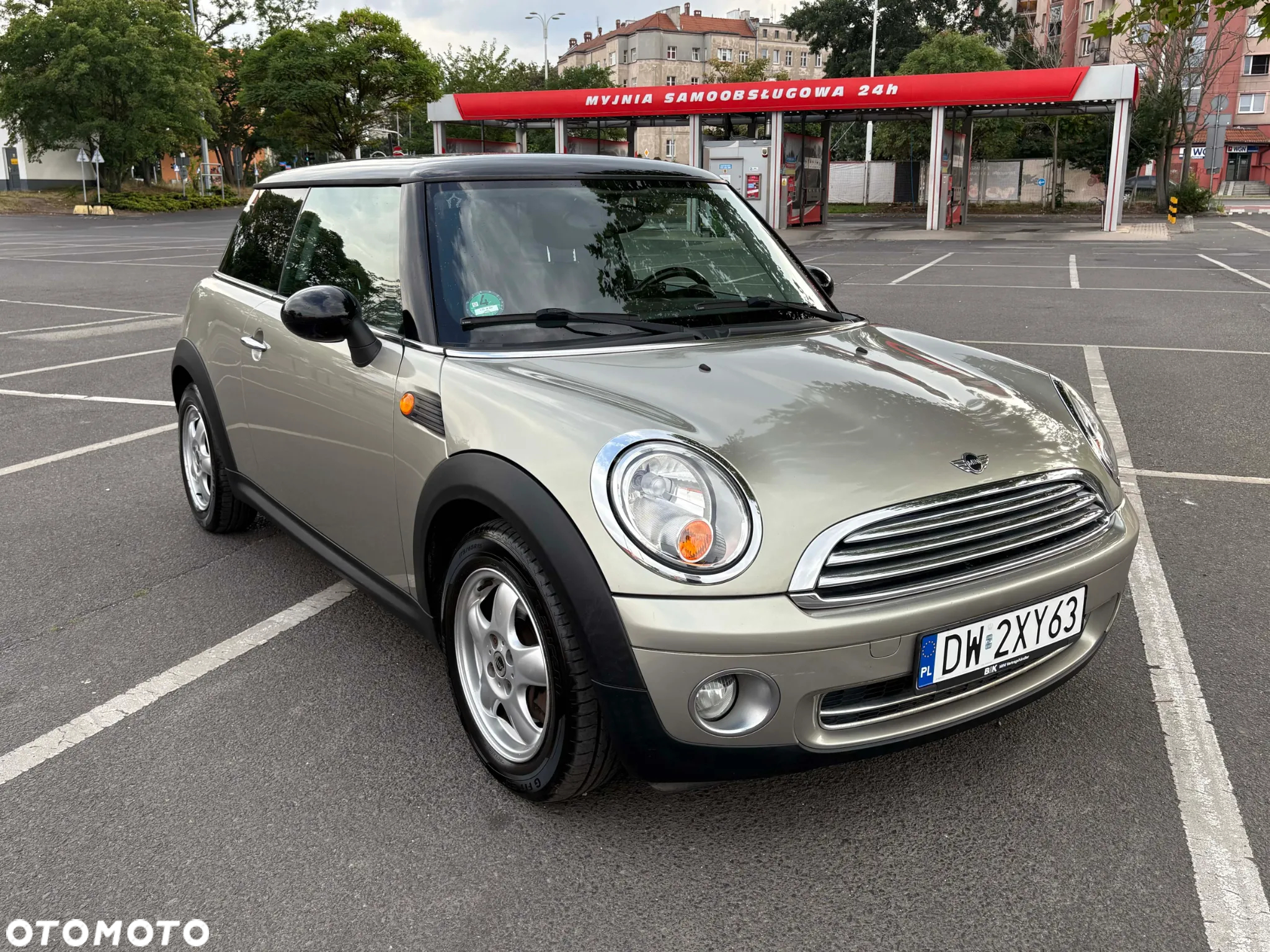 MINI Cooper Standard - 11