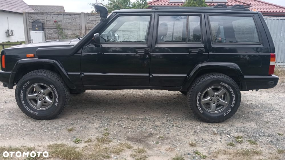 Jeep Cherokee 4.0 Limited - 1