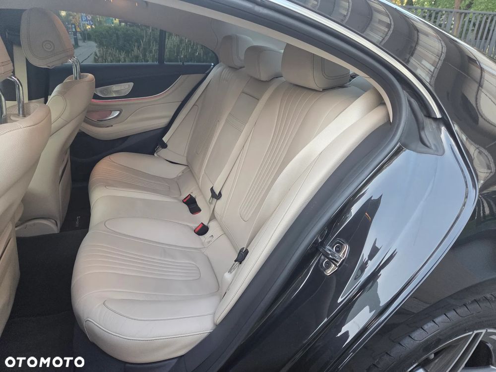Mercedes-Benz CLS 450 4-Matic AMG - 17
