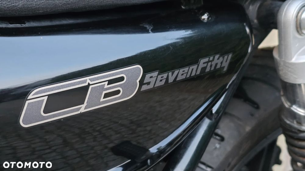 Suzuki GSX - 13