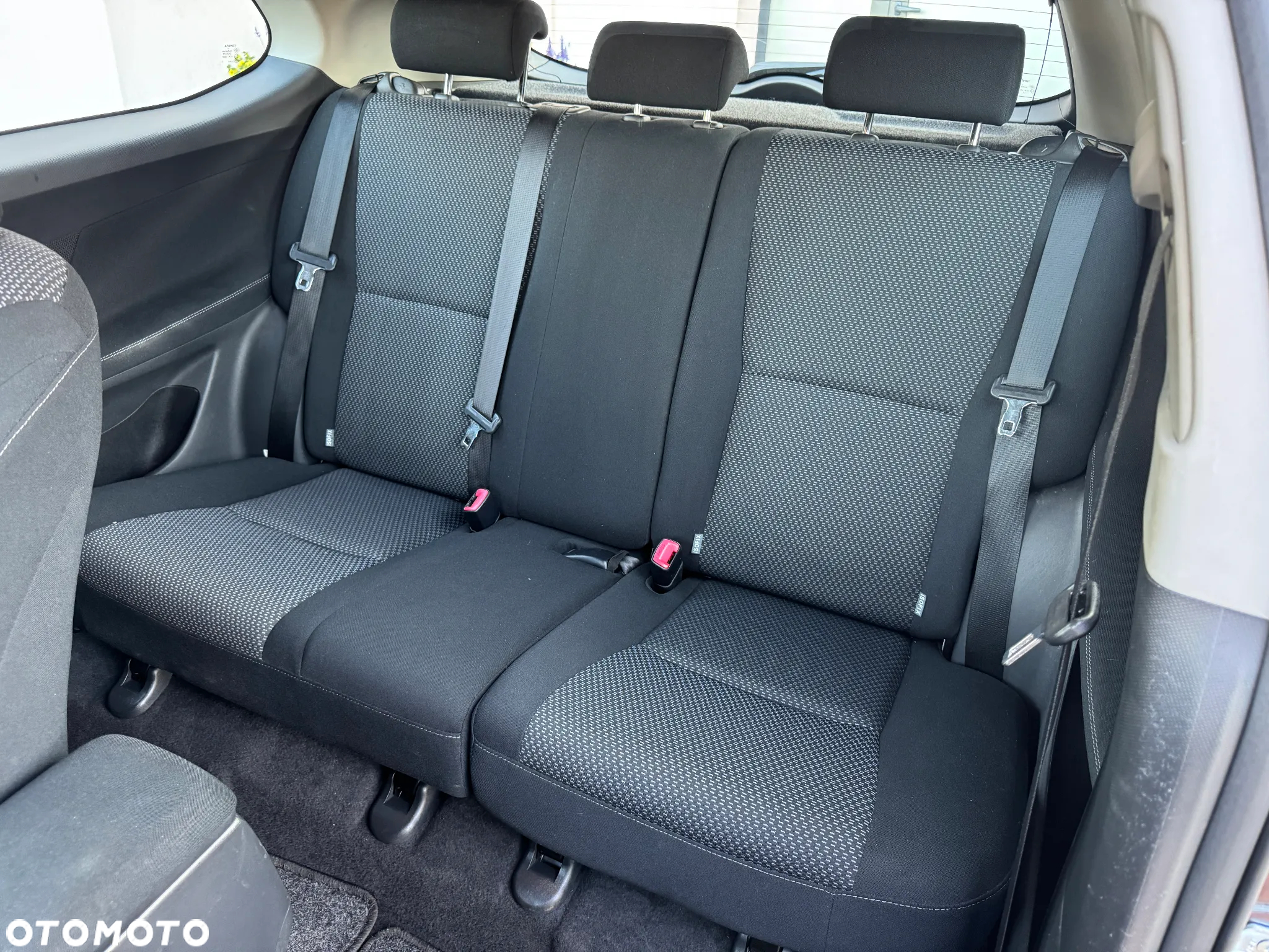 Toyota Auris 1.6 Premium - 33