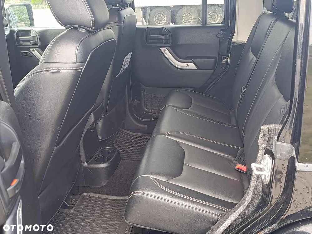 Jeep Wrangler 3.6 Unlim Sahara - 7