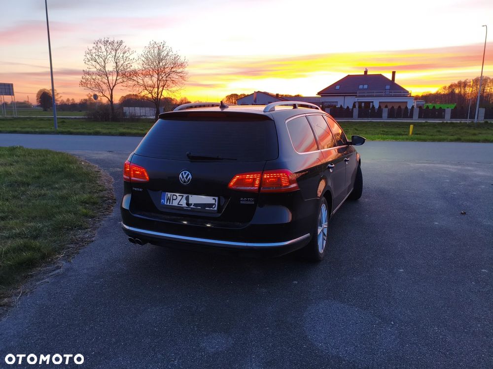 Volkswagen Passat 2.0 TDI Comfortline DSG - 13