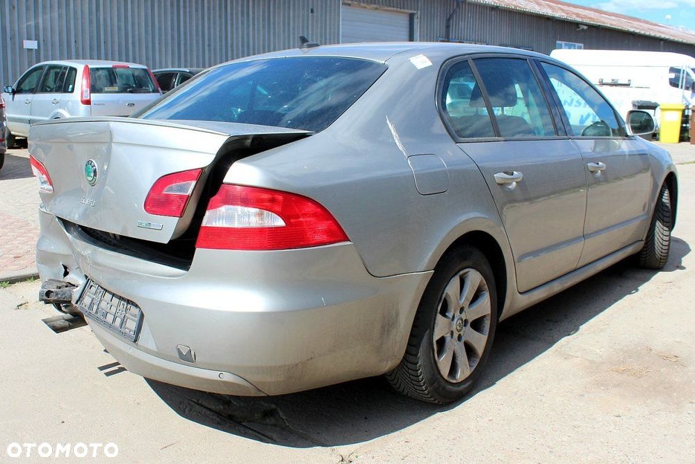 Skoda Superb 3T 2011 1.6TDI CAYC Liftback (MASKA, ZDERZAK, LAMPA, BŁOTNIK, DRZWI, SZYBA, FOTEL) - 6