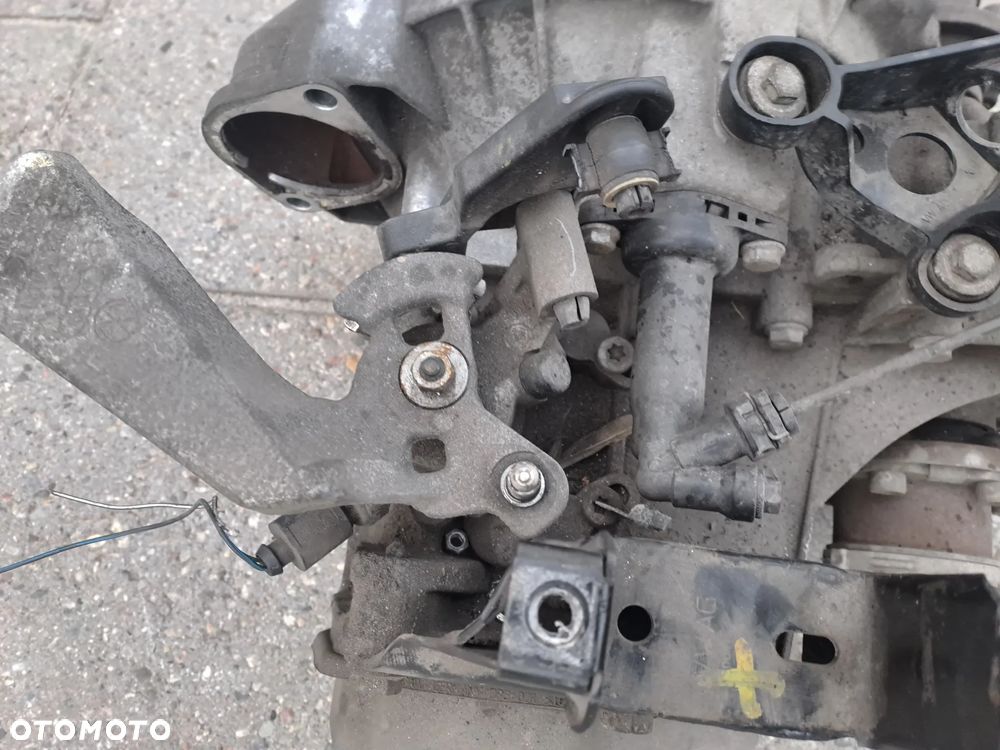 Skoda Roomster Rapid Jeti 1.4 TDi 80KM skrzynia biegów kod JDE - 9