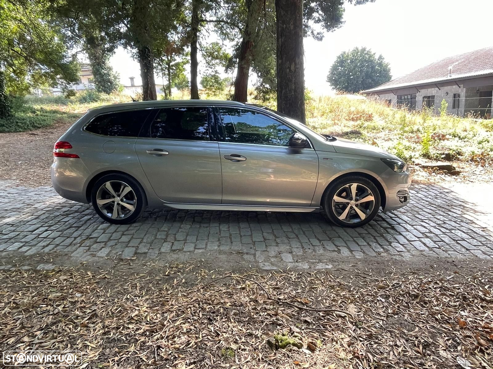 Peugeot 308 1.2 PureTech GT Line EAT8 - 37