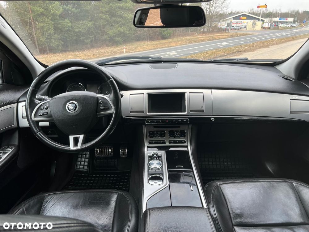 Jaguar XF 3.0 V6 D S - 4