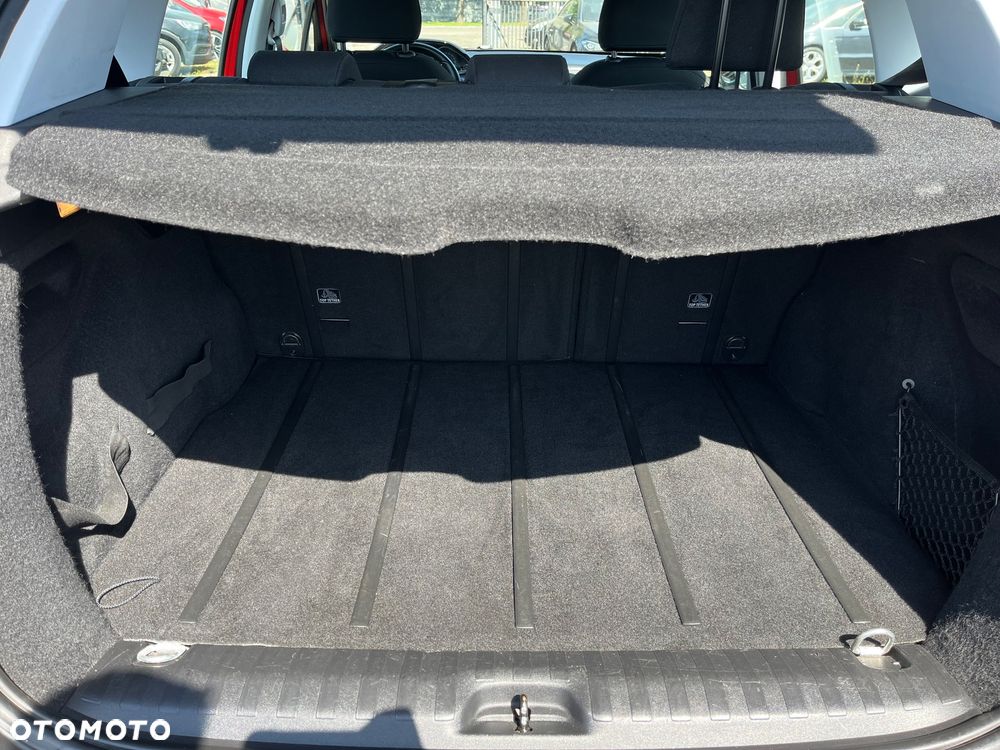 Peugeot 2008 1.6 e-HDi Active S&S - 23