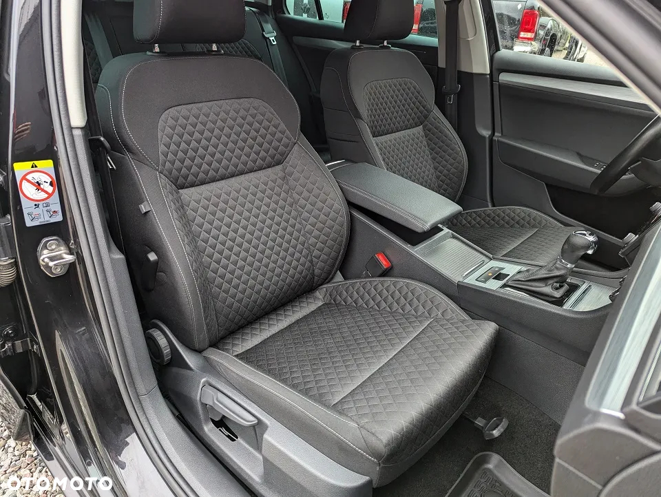 Skoda Superb 2.0 TDI SCR Style DSG - 22