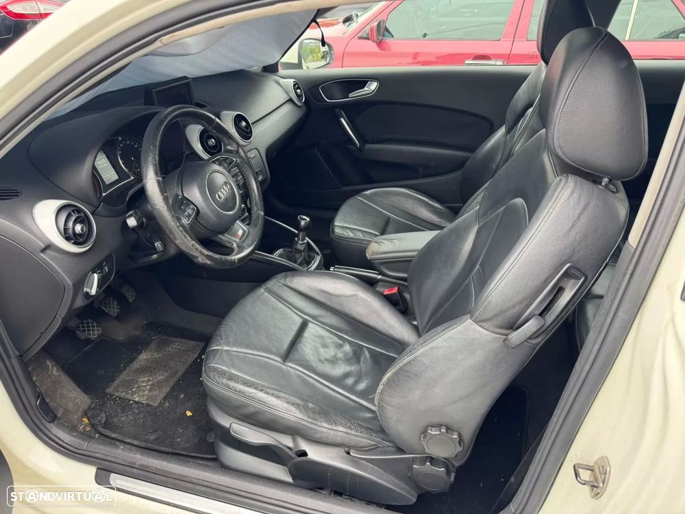 Audi A1 1.6 TDI S-line 99g - 4