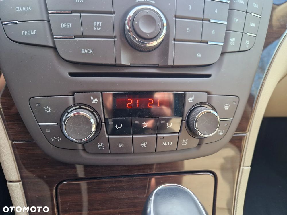 Opel Insignia 2.8 Turbo 4x4 Sport - 26