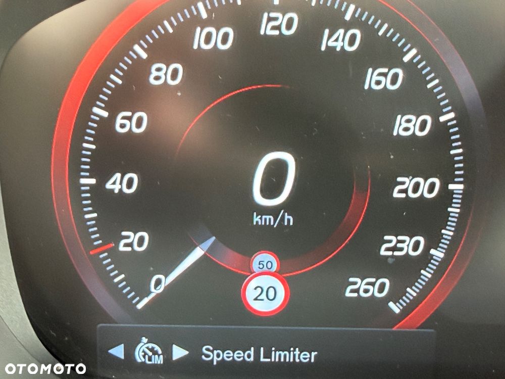Volvo XC 60 D4 Momentum - 36