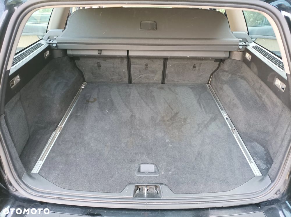 Volvo V70 2.0D Summum - 31