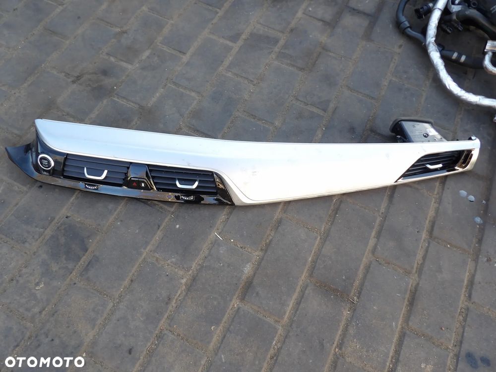 BMW - G31 - LISTWA DESKI ROZDZIELCZEJ - KRATKI NAWIEWU - 9329585  9329579 - 1