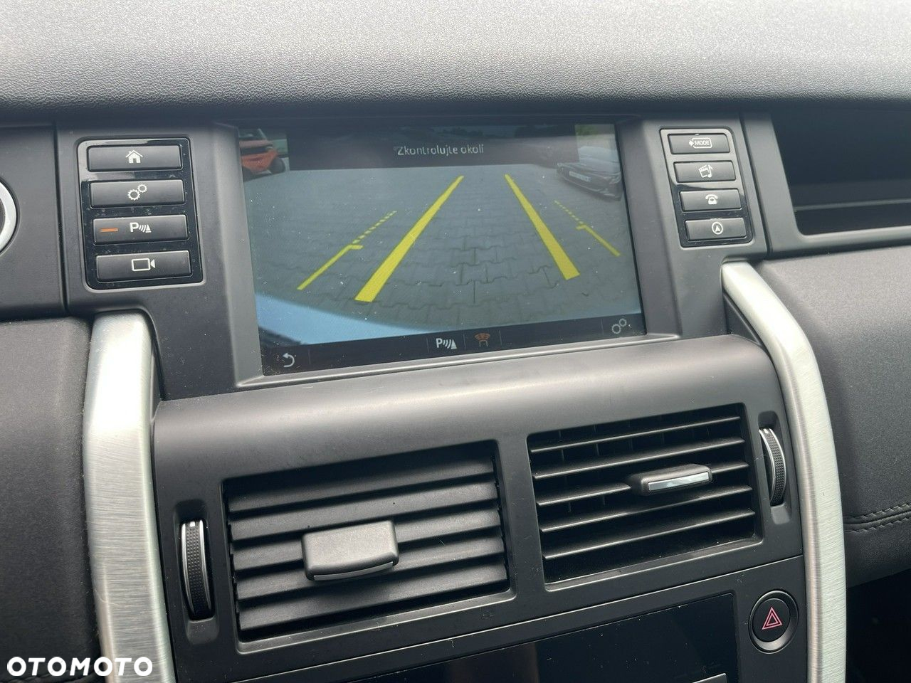 Land Rover Discovery Sport 2.0 D180 SE - 10