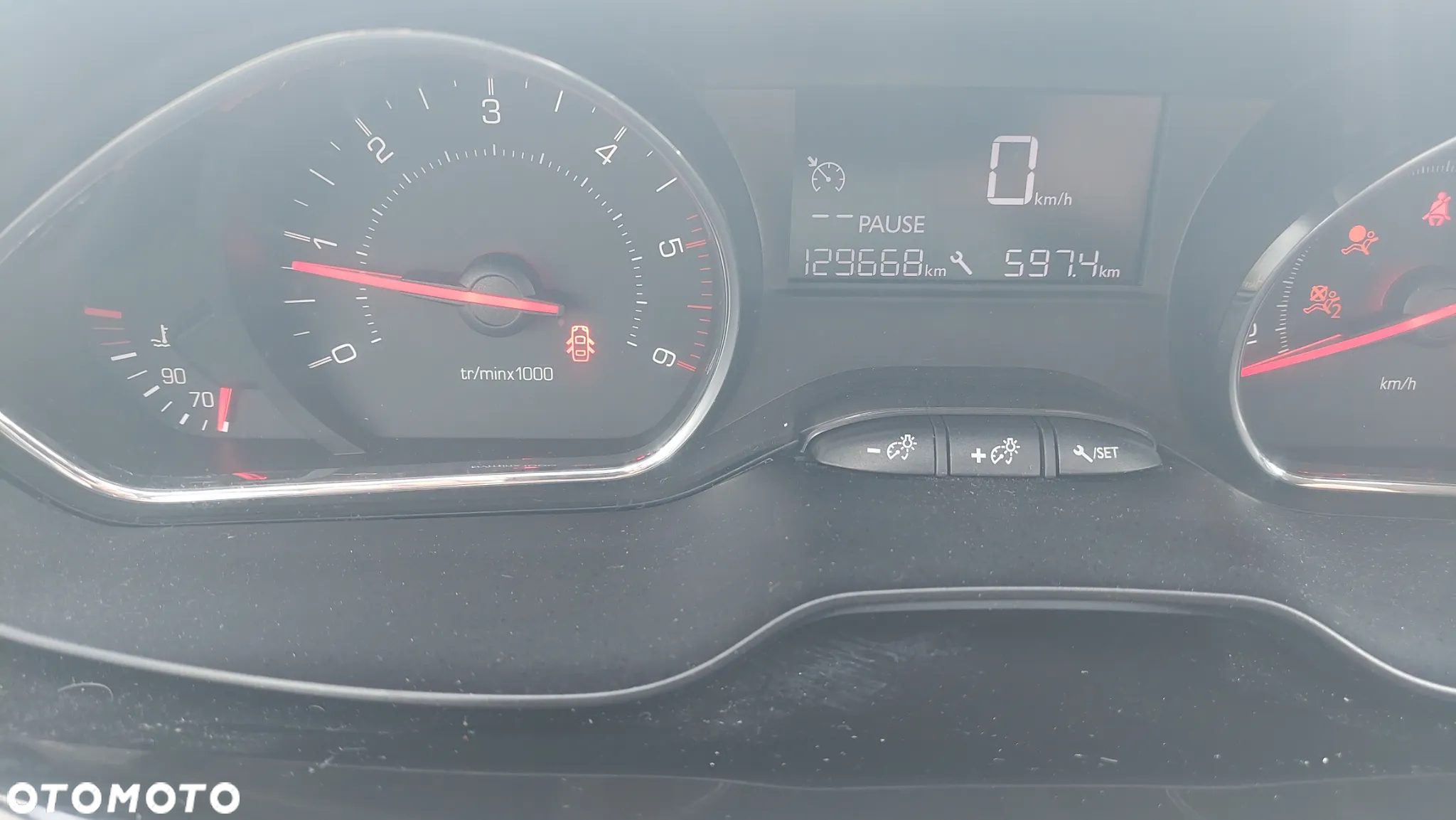 Peugeot 208 1.4 HDi Active - 10