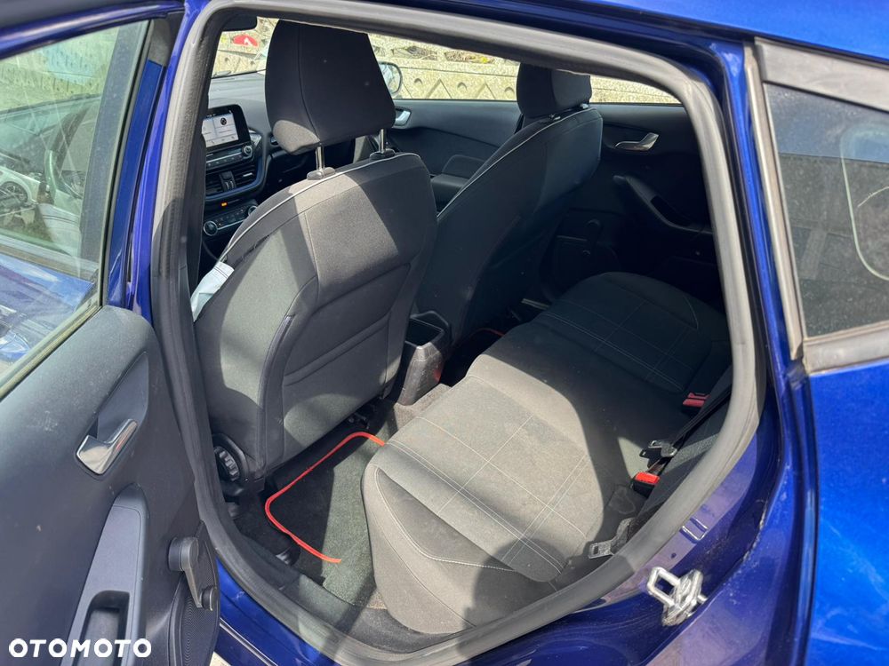 Ford Fiesta - 12