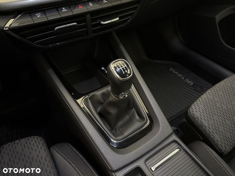 Skoda Octavia 1.5 TSI ACT Ambition - 17