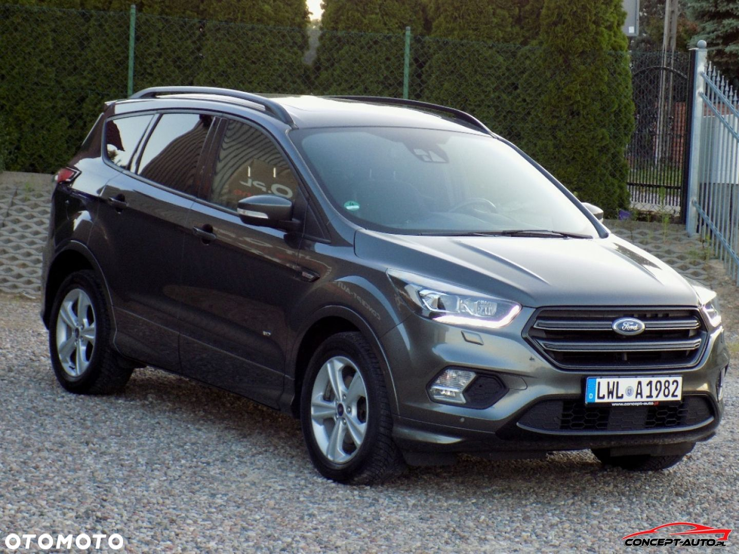 Ford Kuga - 4