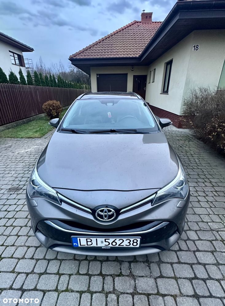 Toyota Avensis 2.0 D-4D Active Business - 3