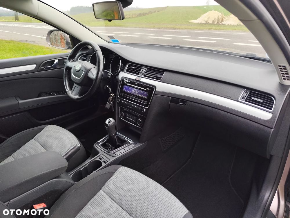 Skoda Superb 2.0 TDI Family - 20