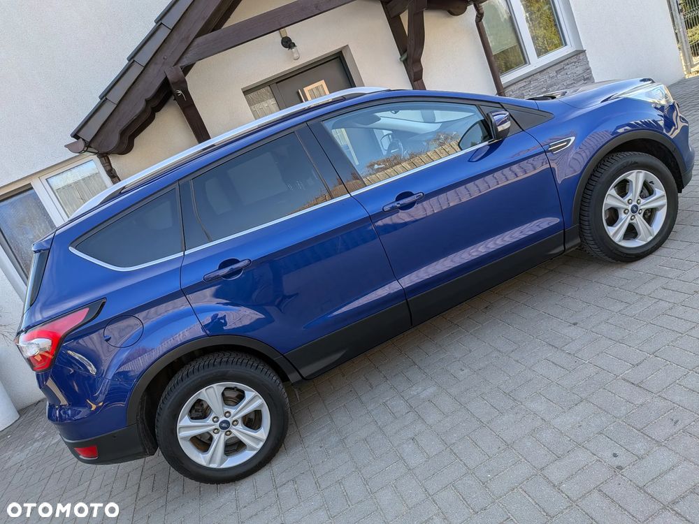 Ford Kuga - 10