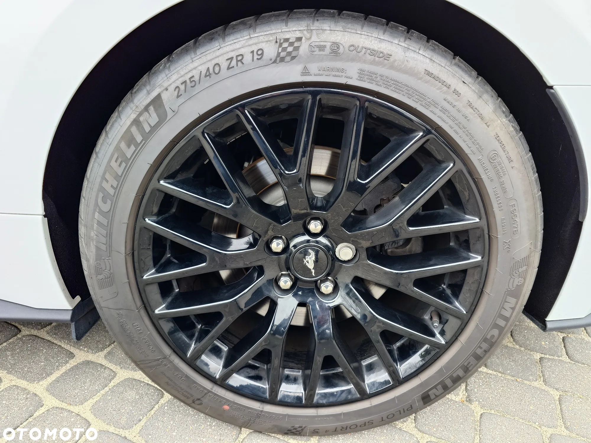 Ford Mustang 5.0 V8 GT - 24