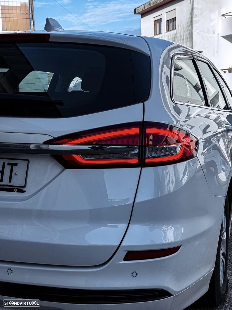 Ford Mondeo SW 2.0 HEV Titanium - 12