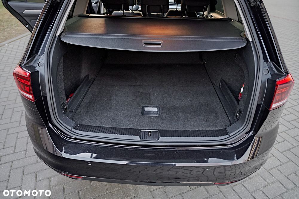 Volkswagen Passat 2.0 TDI EVO Business DSG - 17