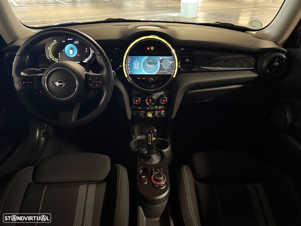 MINI 3 Portas Cooper SE Premium Essential - 16