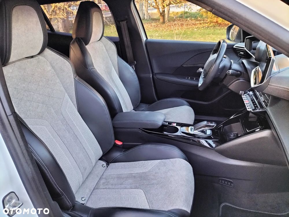 Peugeot 2008 136 GT - 17