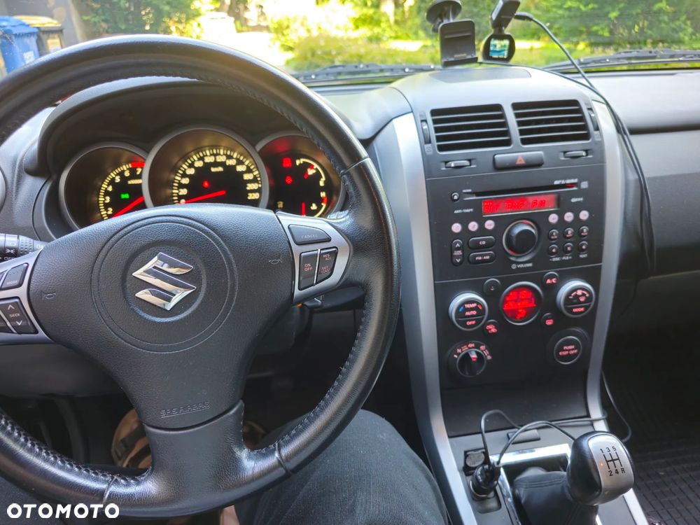 Suzuki Grand Vitara 2.4 Premium EU5 - 10