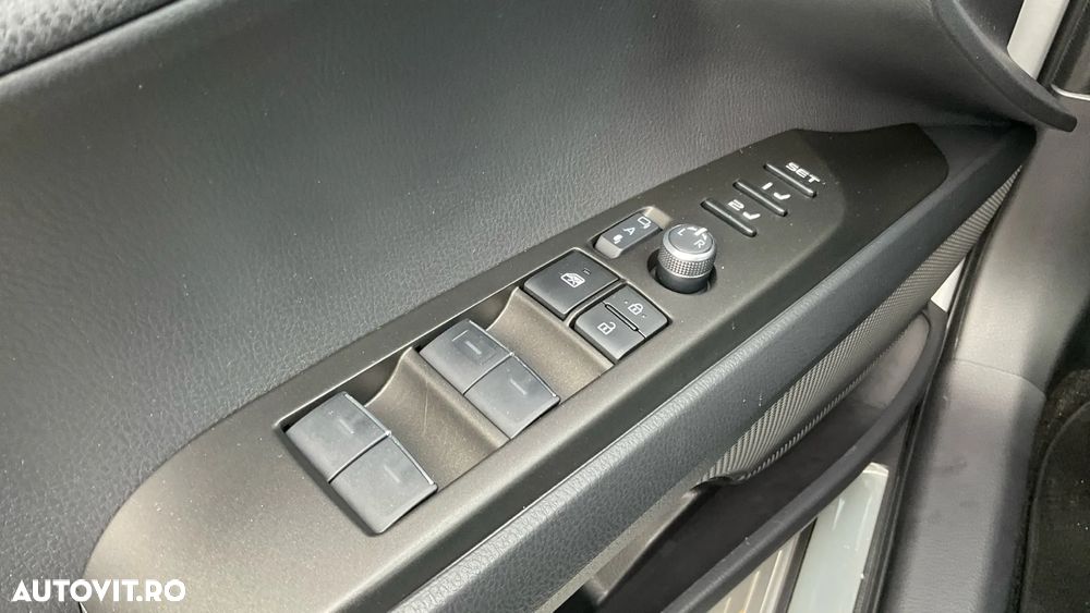 Toyota Camry ver-2-5-hybrid-exclusive - 21