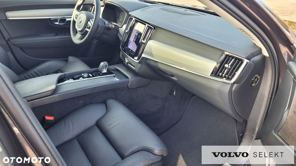 Volvo V90 Cross Country - 21