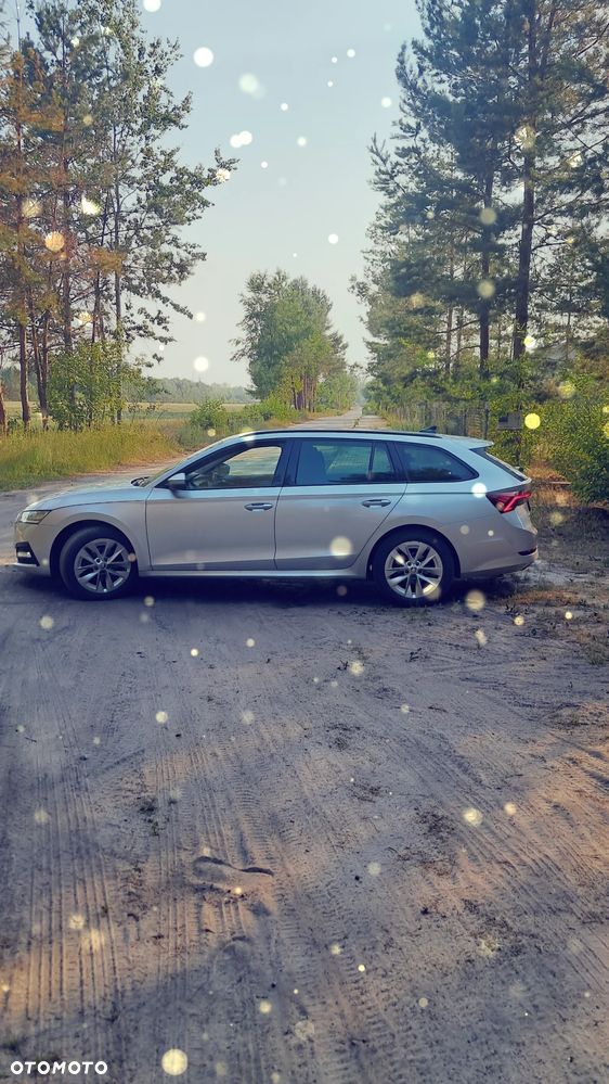 Skoda Octavia 2.0 TDI SCR Ambition DSG - 9