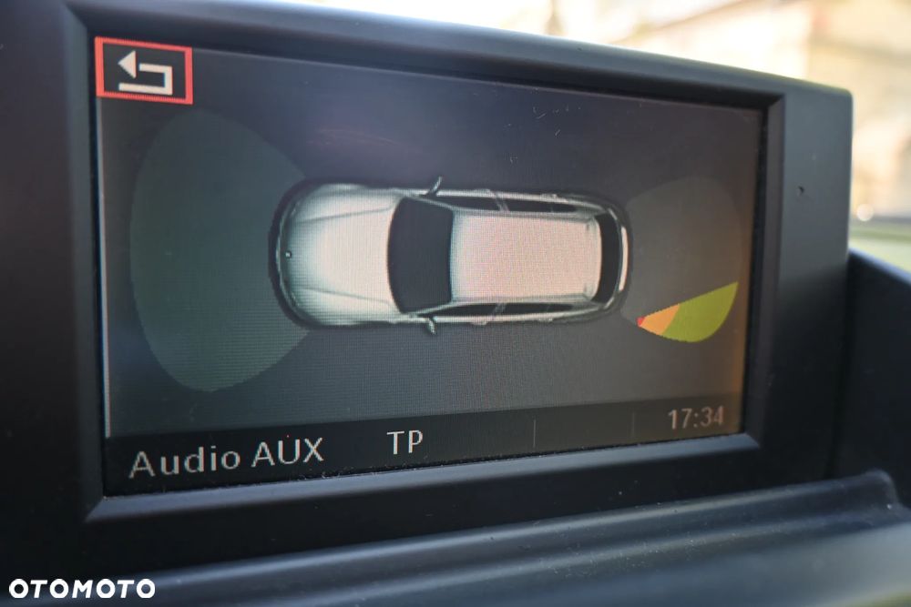 BMW Seria 1 123d - 8